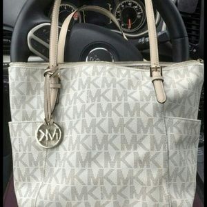 Michael Kors tote